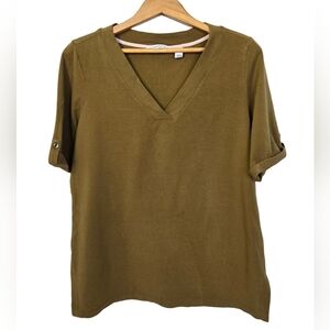 315🌼3 for $15🦋 ISAAC MIZRAHI V neck short sleeve top olive green ‎ Size Medium